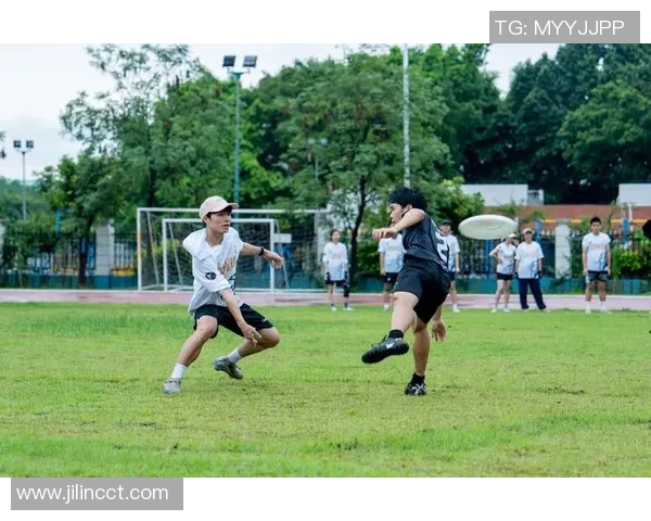 南京飞盘队在全国耐力排行榜中荣获第四名展现出强大实力与团队精神